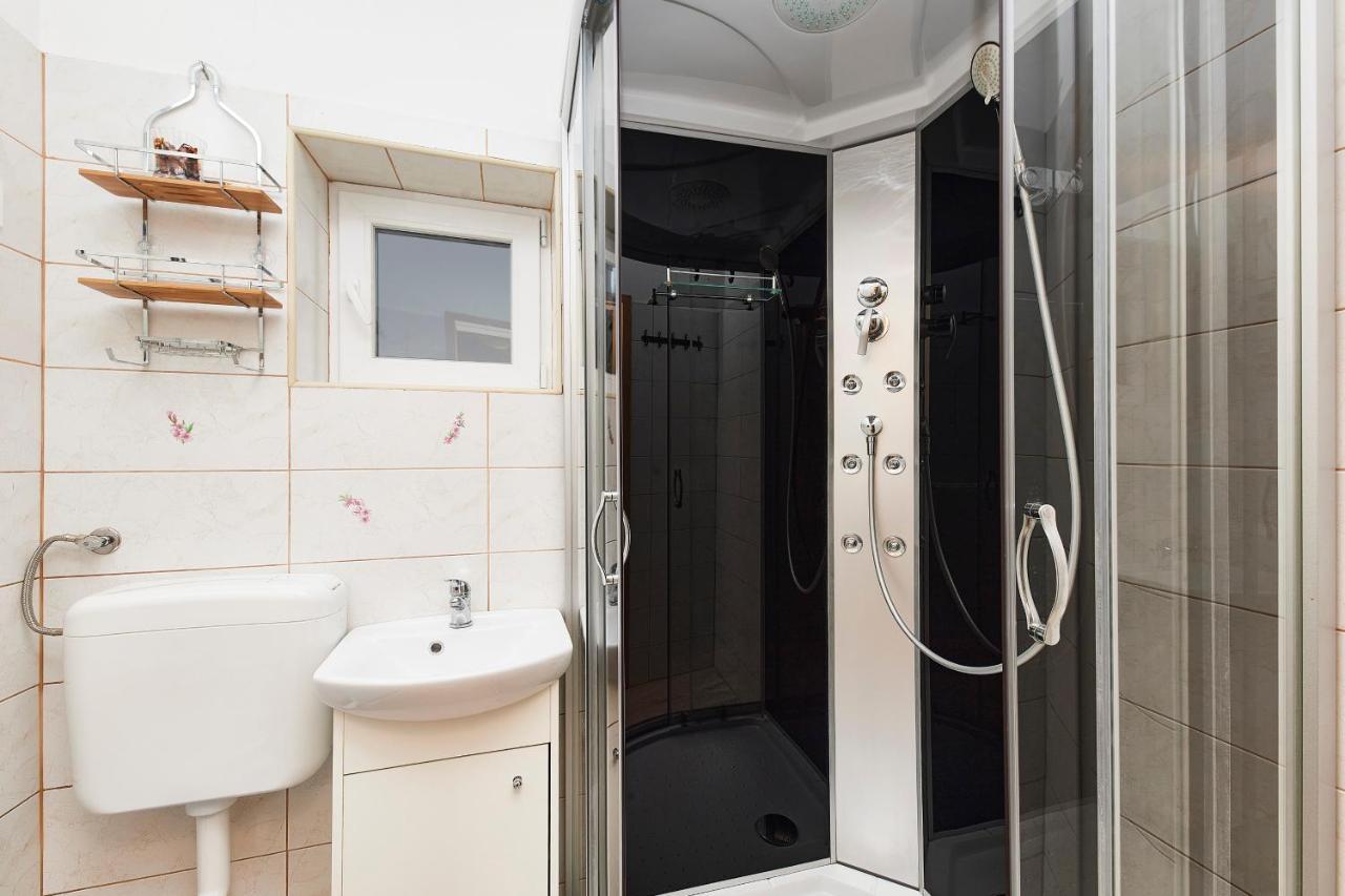 קובאריד Apartma Humar מראה חיצוני תמונה